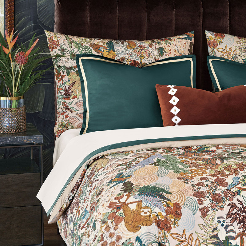 Gustav Velvet Rectangular Pillow Cover & Insert