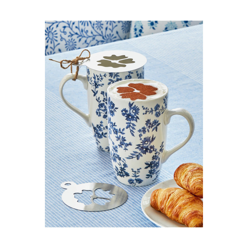 Tasse à café et pochoir à fleurs bleues Yessenia Cottage