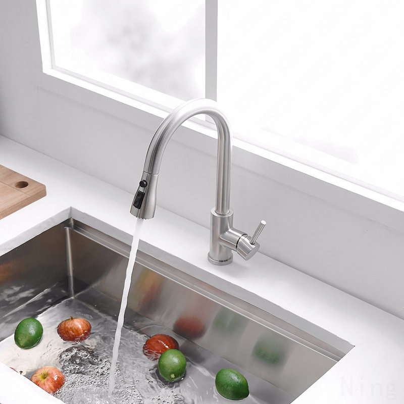Robinet d'évier de cuisine en acier inoxydable avec douchette extractible