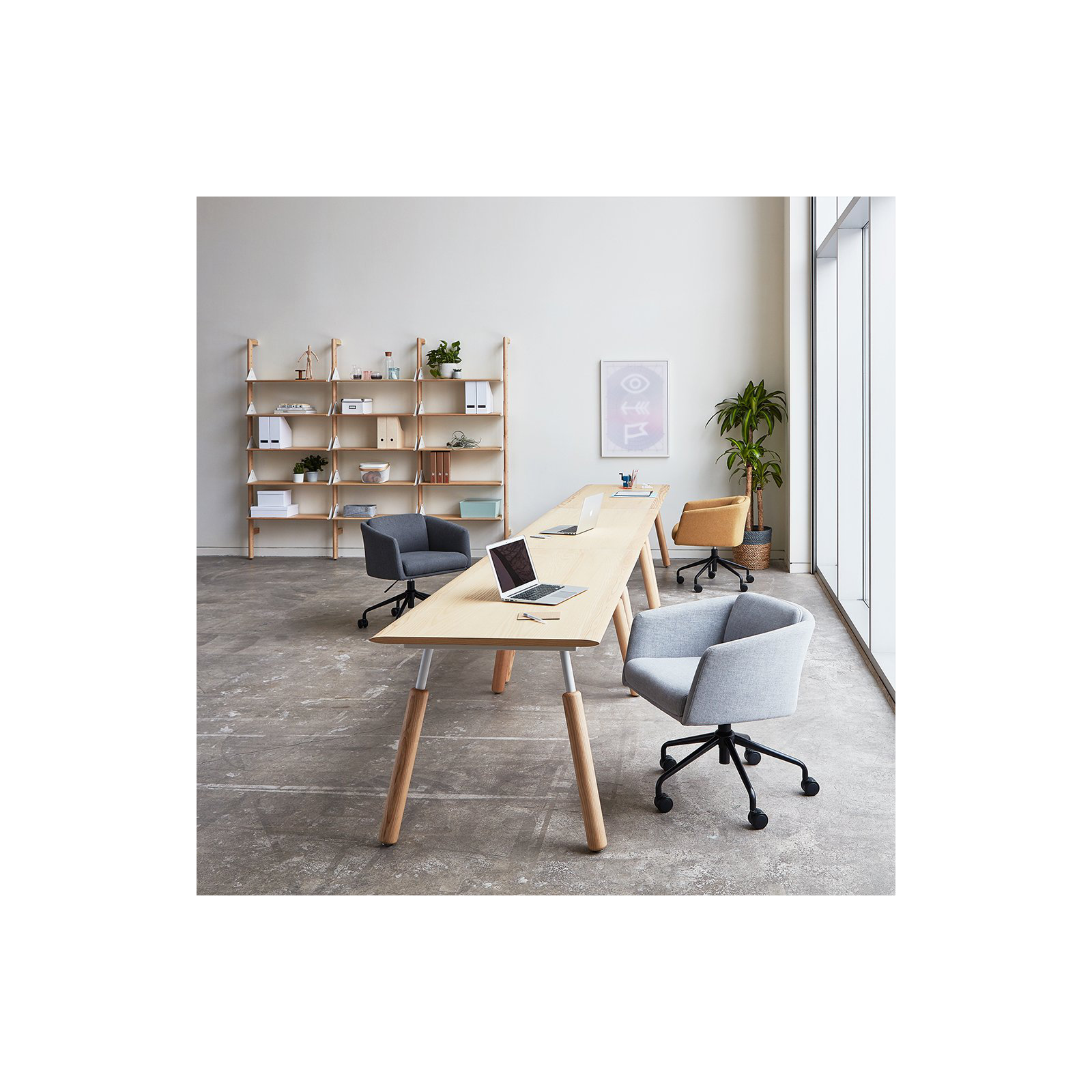 Radius Chair, Stockholm Camel Performance Twill
