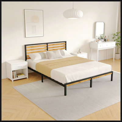 Structure de lit grand lit avec tête de lit en bois, plateforme en métal robuste, rangement sous le lit, support de matelas silencieux, brun rustique et noir