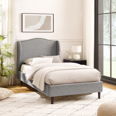 Lit plateforme en lin Eycke Manor Aliannah