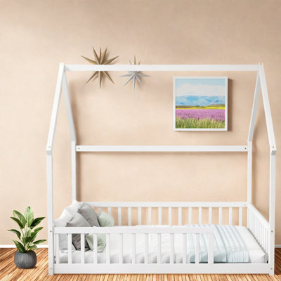Lits sécuritaires pour le plancher, structure de maison pleine grandeur en bois de pin, chambre d'enfant de ferme