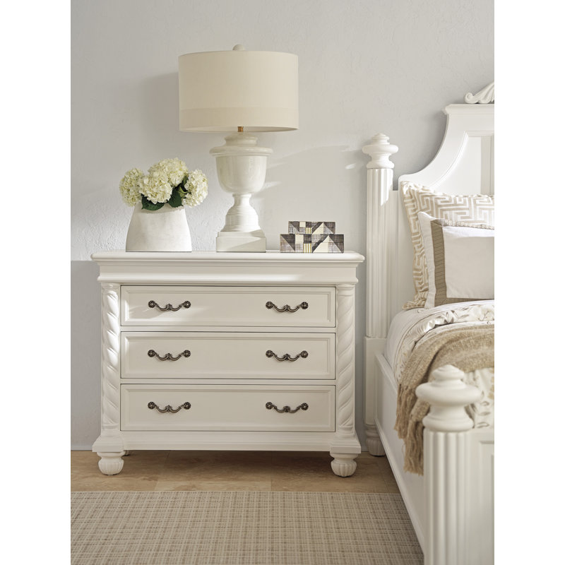 Villa Blanca White 3-Drawer French Country Dresser