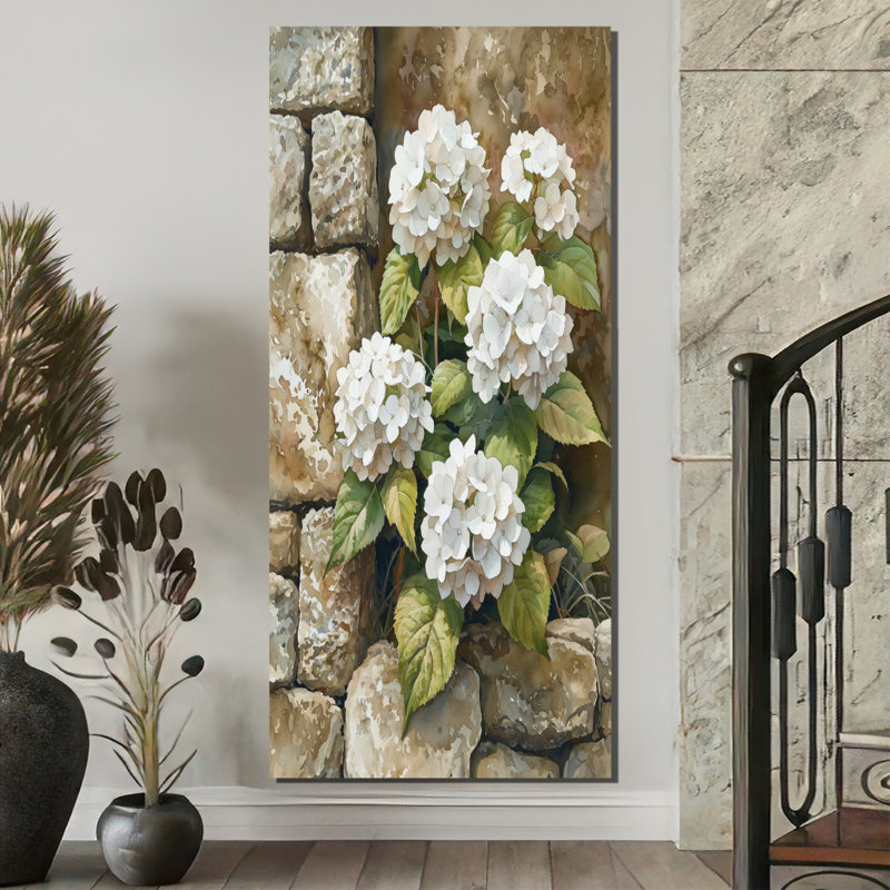 «Hydrangeas By The Stone Wall» - impression sur toile d'hortensias, H 60 po x l 28 po, Toile tendue, Ne s’applique pas