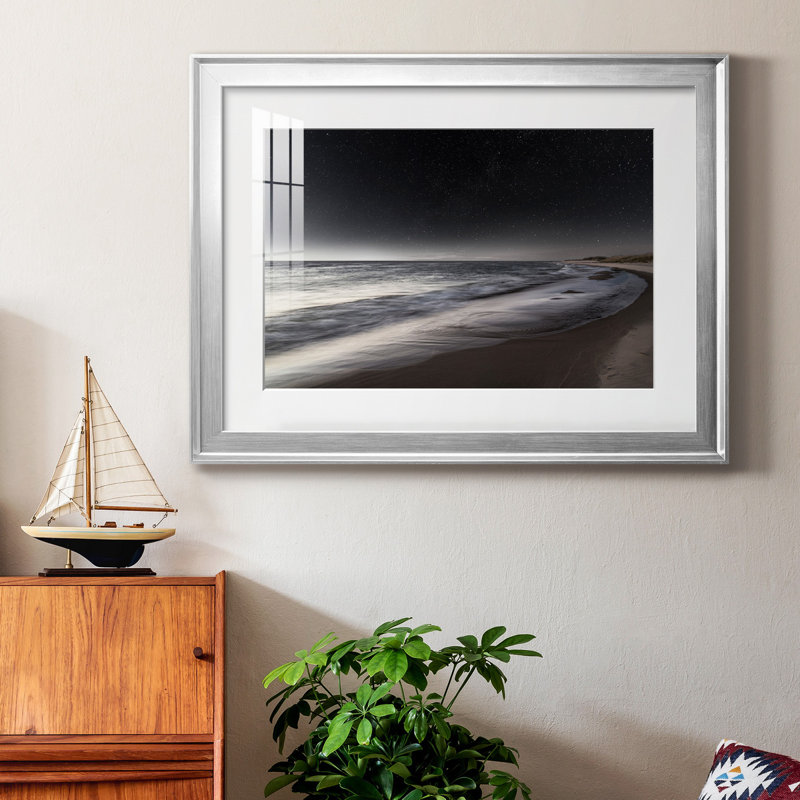 «Magic Night», reproduction encadrée de qualité supérieure, prête à être accrochée, H 26,5 po x l 36,5 po x P 1,5 po