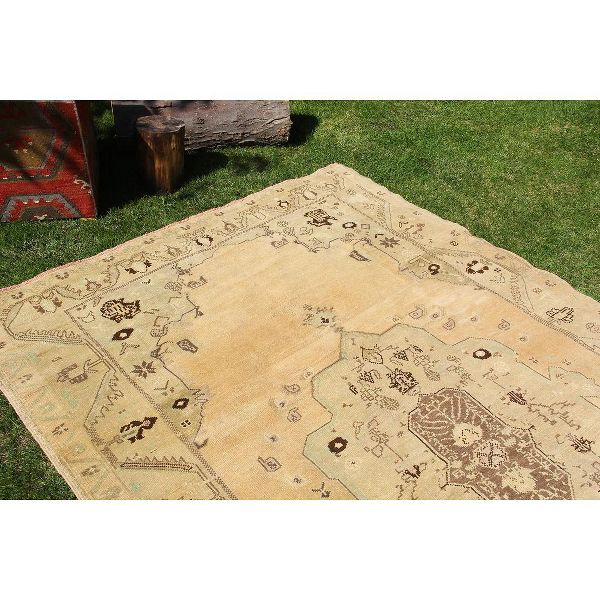 Tapis unique fait à la main héritage beige 5 pi 7 po x 9 pi 0 po Heritage