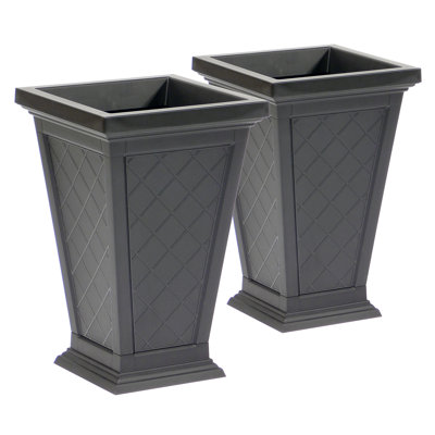 Grange de 22,5 po Barnhill Grand pot à fleurs noir en plastique noir (paquet de 2)
