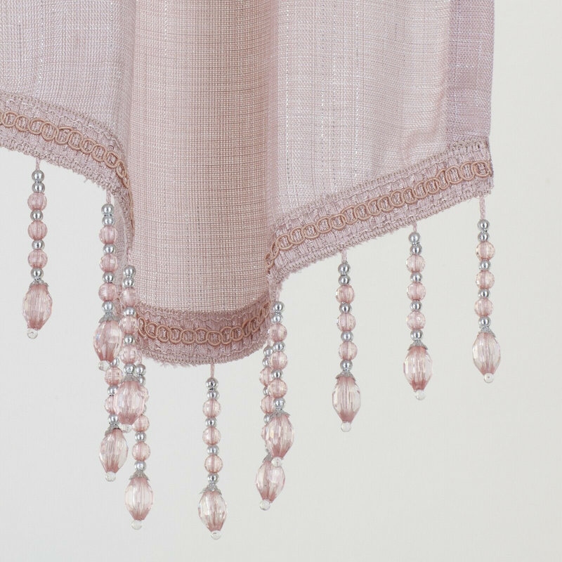 Cantonnière Ramsay, Rose