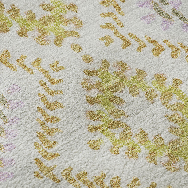 Pearl Synthetic Rectangular Washable Rug with Geometric Pattern