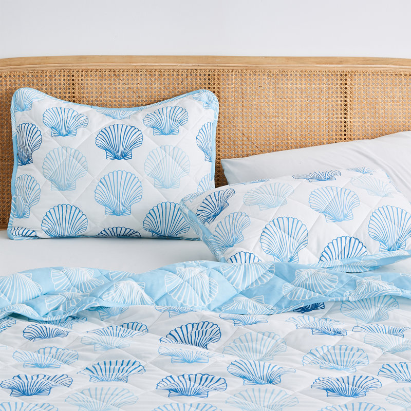 Twin Blue Seashell Reversible Microfiber Quilt Set