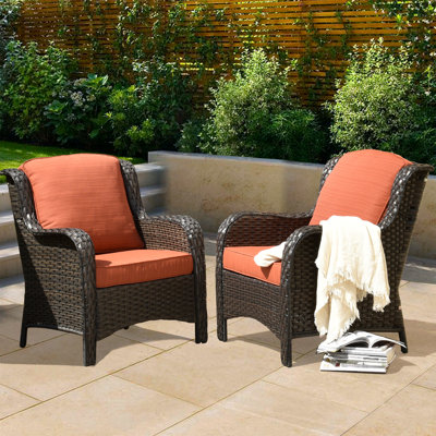 Peridot Wicker Outdoor Lounge Chair
