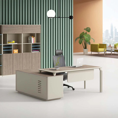 Bureau de direction moderne en forme de L