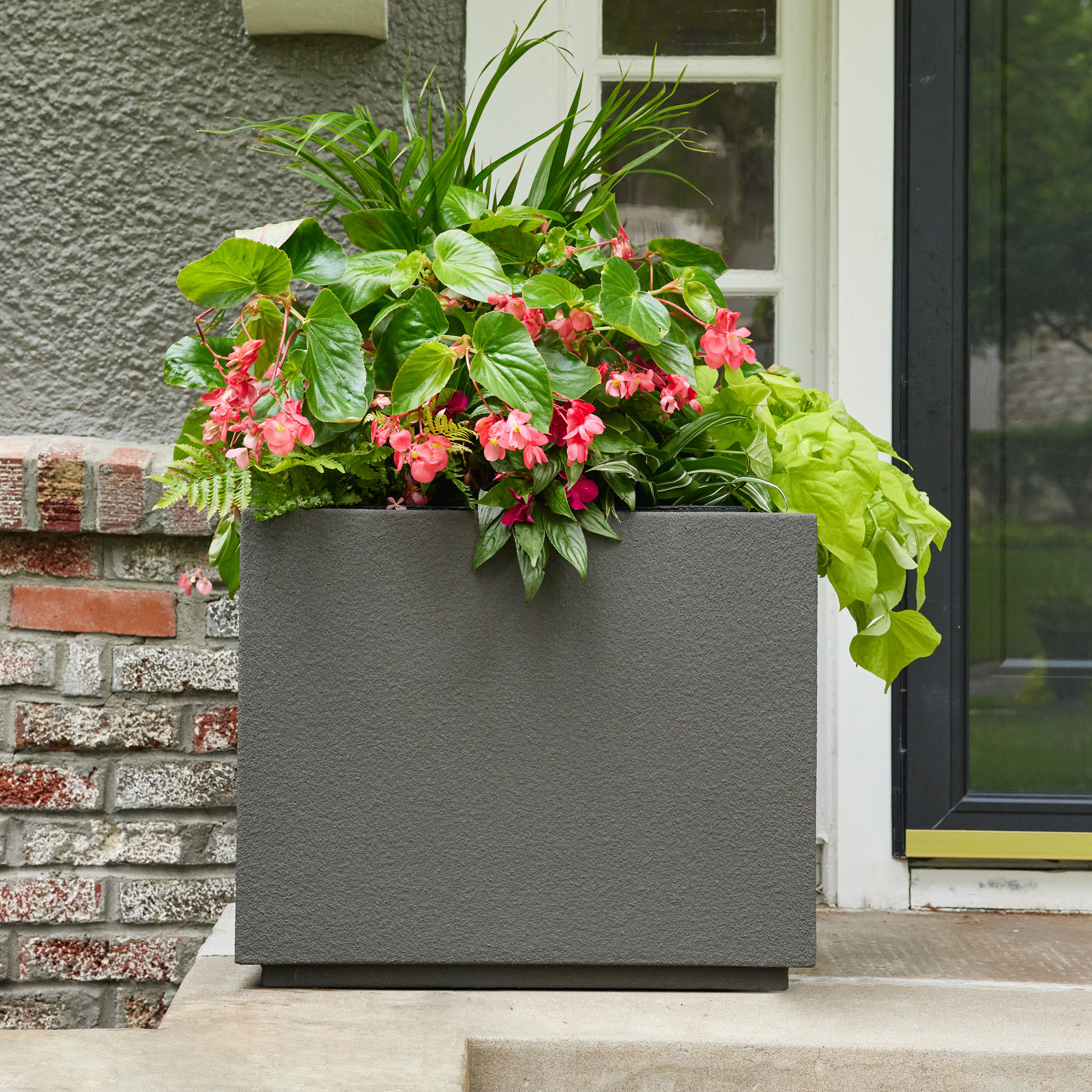 Gita Large Lightweight Outdoor 23" x 23" x 19" Square Planter Box, Slate Gray