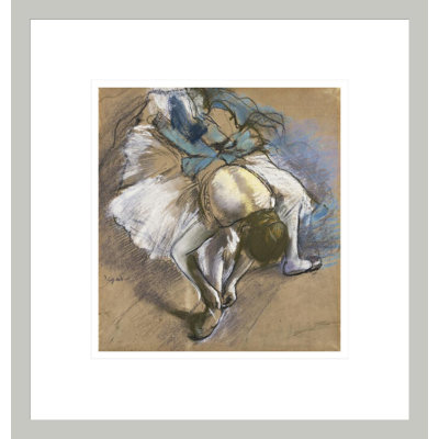 Danseuse qui met ses chaussures par Edgar Degas, impression giclée encadrée
