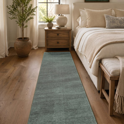 Tapis d'intérieur uni vert sauge chiné, lavable à la machine et antidérapant