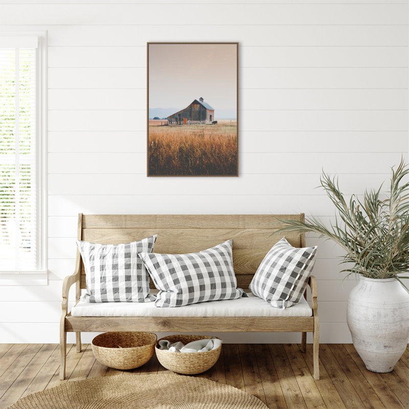 «Country Barn Brown» par Annie Bailey Art, H 33 po x l 23 po x P 2 po