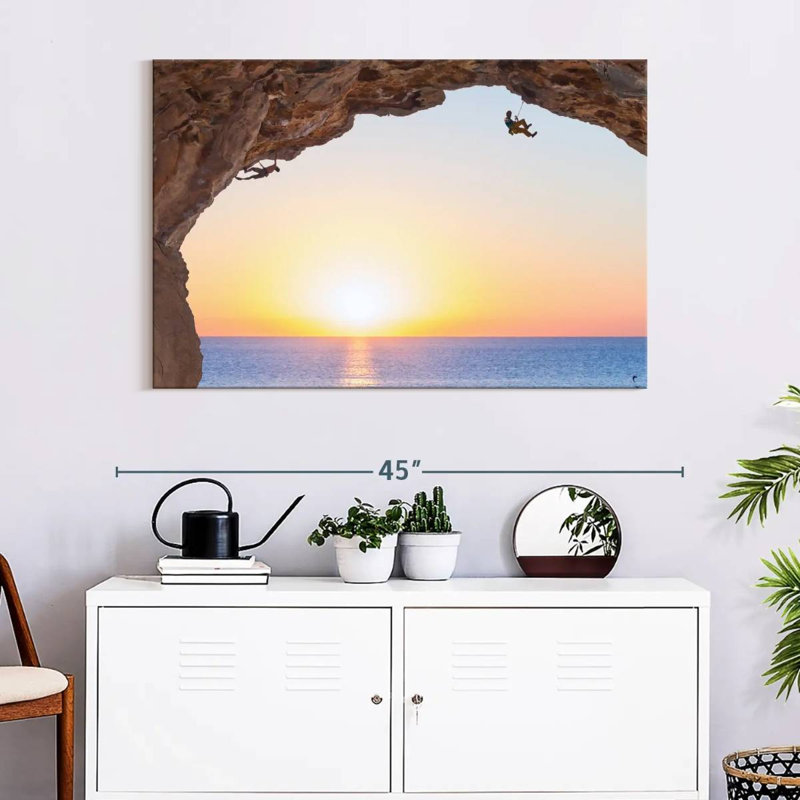 Senne Ambition, 26" H x 39" W