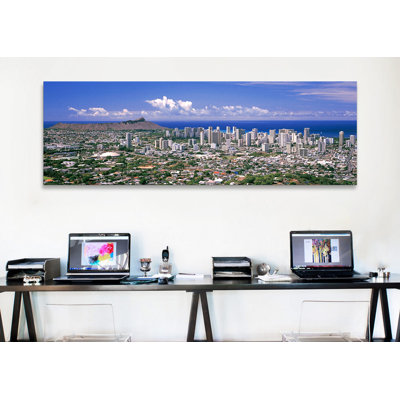 Honolulu, Oahu, Hawaii 2010' Photographic Print on Canvas -  East Urban Home, EASU3039 34060362