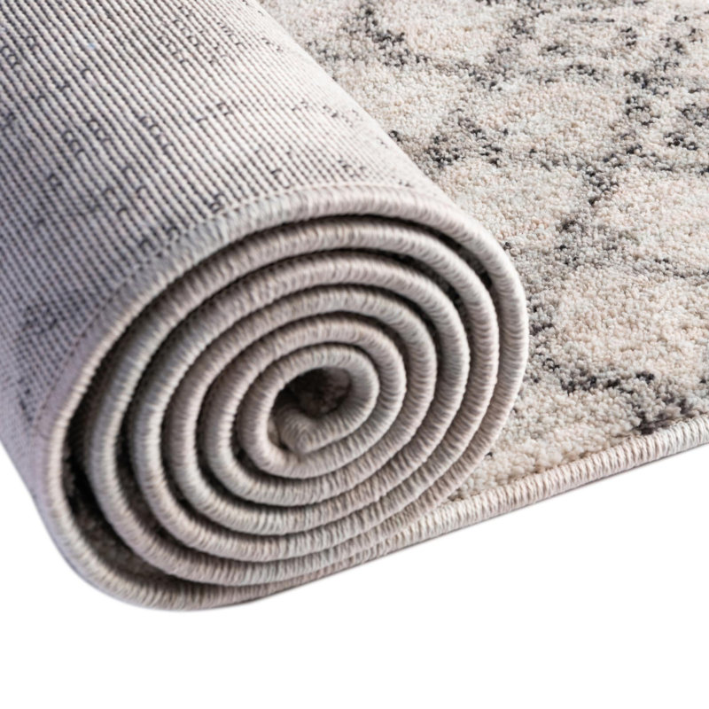 Barnkine Geometric Indoor Rug, Round 7'