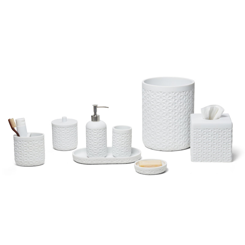 Quilted 8 pc bathroom accessory set