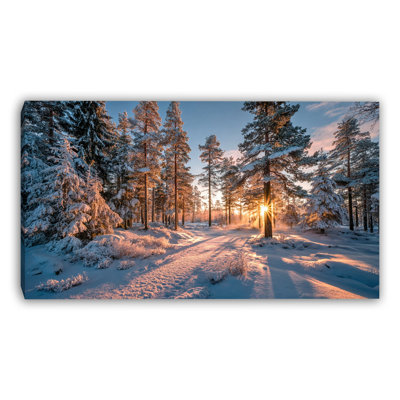 «Golden Dawn in Snowy Woods», art mural sur toile tendue