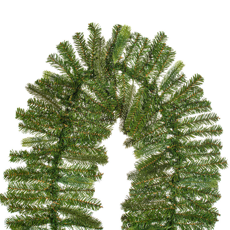  Guirlande 9 'x 14 "en épinette artificielle non éclairée avec 240 pointes réalistes en PE / PVC
