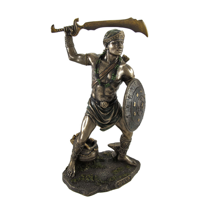 Statue de dieu de la guerre Oggun