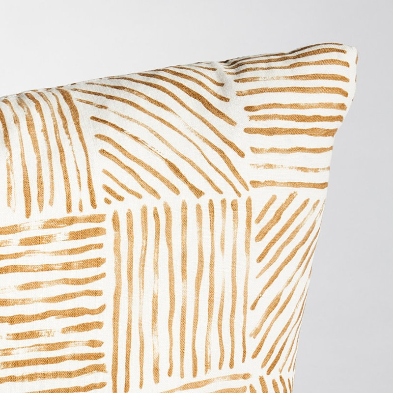 Coussin Schumacher x Caroline Z Hurley Katama, 22 po x 22 po