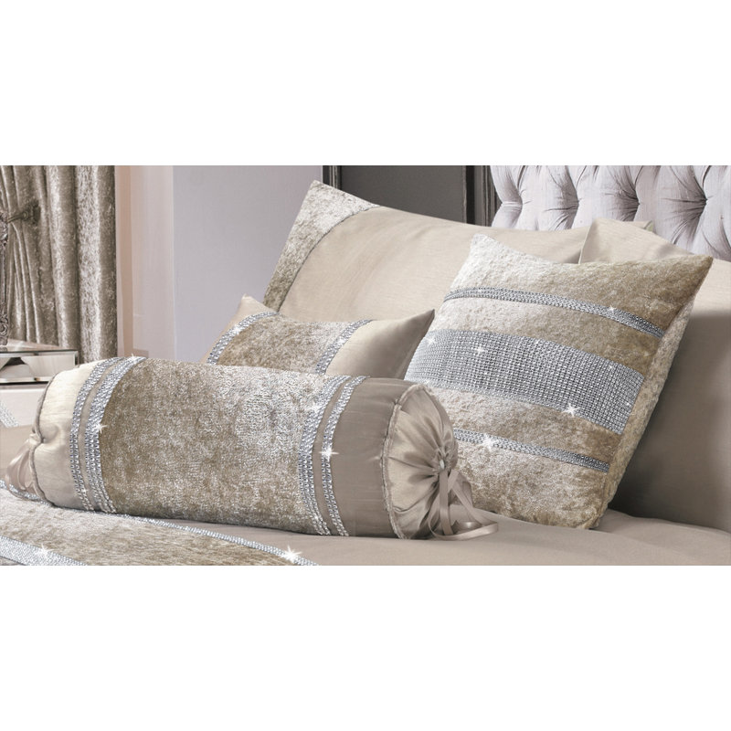 Osvalda Duvet Cover Set, King Duvet Cover Set + 1 Additional Piece, White