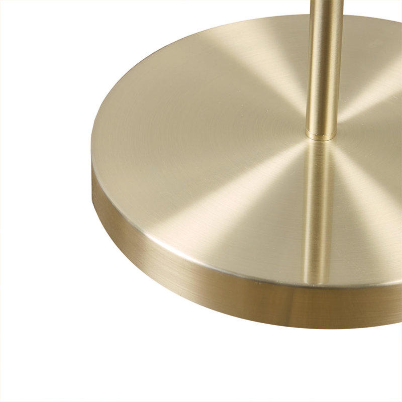 Lampe sur pied angulaire en métal