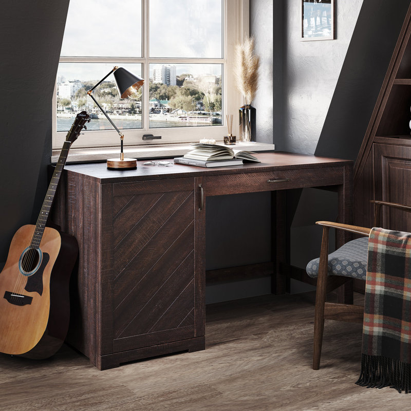 Bureau 50 po Alacyia, Espresso