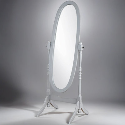 Finition miroir de plancher de bois traditionnel de style reine Anna