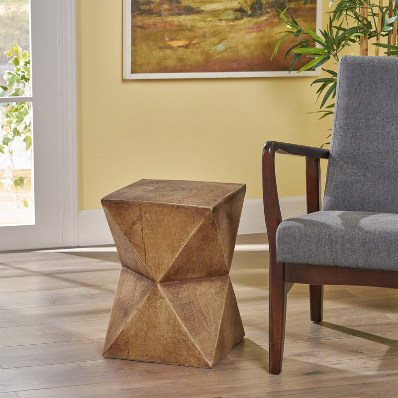 Durable Outdoor Wicker Patio Side Table with Weather-Resistant Design for Versatile Use and Stylish Decor