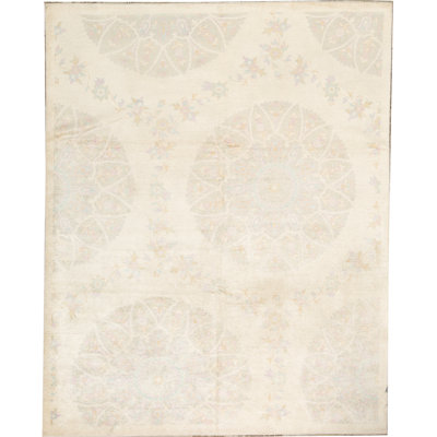 Floral Area Rug in Ivory