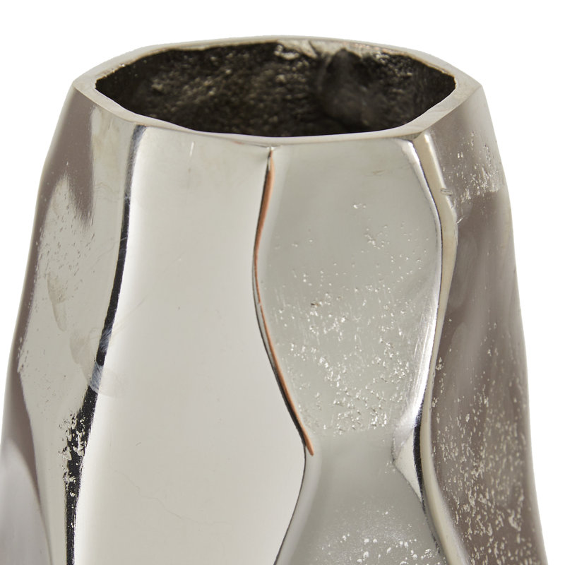 Cecilia Aluminum Table Vase
