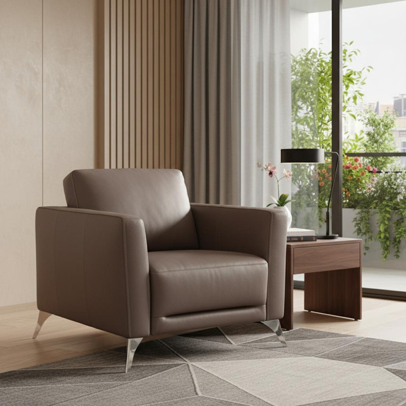Fauteuil en cuir taupe Gracie Mills