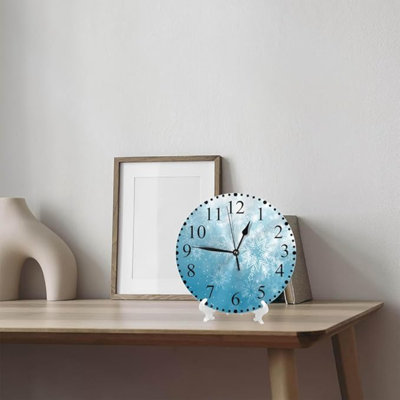 Snowflake Wall Clock Winter Ice Snow Creative Blue Sky White Gradient Clock 10 Inch Silent Non-Ticking Clocks Battery Operated For Home Living Laundry Room Kitchen Bedroom Office