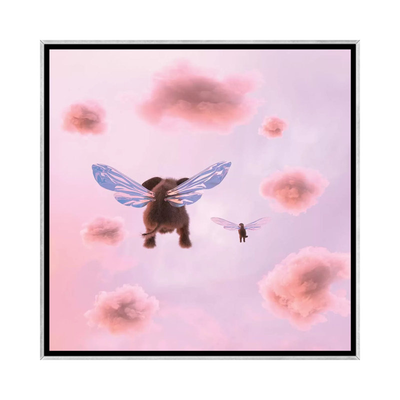 «Elephant and Dog Are Flying in the Clouds» par Mike Kyiv - reproduction d'art, H 18 po x l 18 po x 1,5 po, Pas de tapis