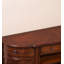 Armoire à tiroirs et tablettes ouvertes