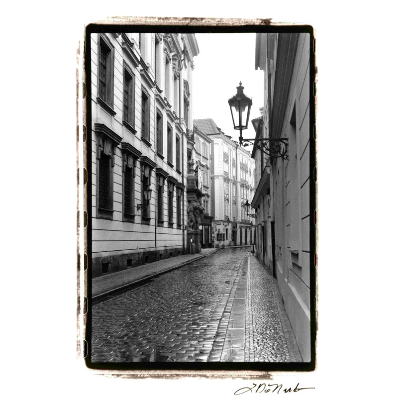 Les rues de Prague III, H 18 po x l 12 po