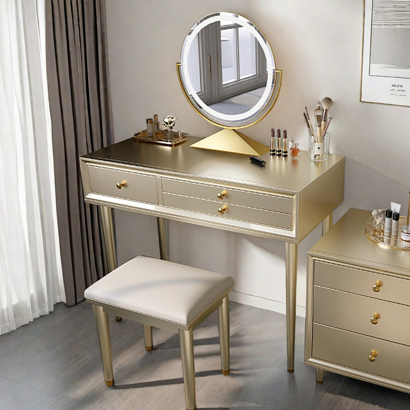 Marlyna Vanity