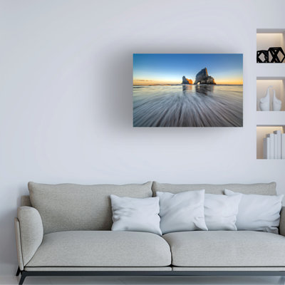 Bolog Hua Zhu Wharariki Beach Canvas Art