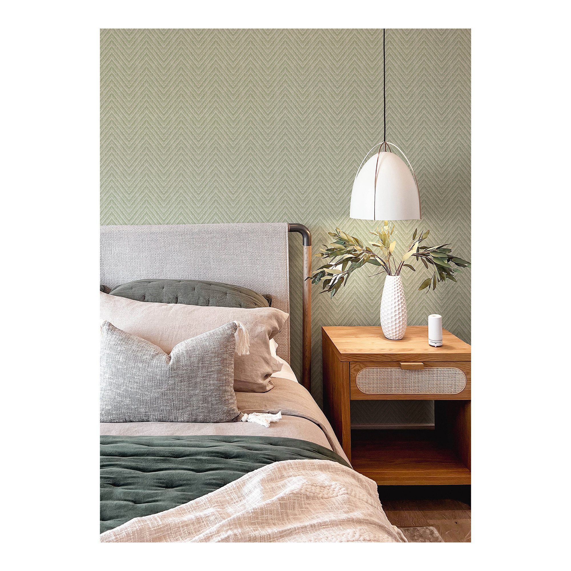 Ziggity Chevron Wallpaper, Green