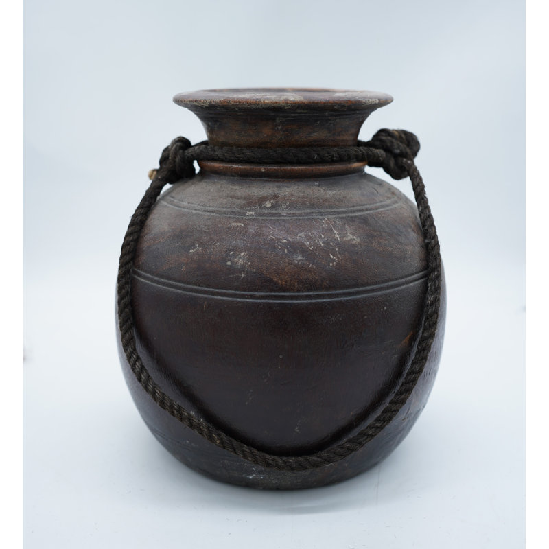  Eco-Friendly Wooden Vase for Chic Interiors