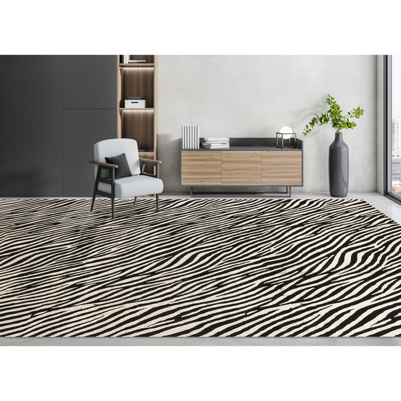 Himalayan Abstract Area Rug in Black