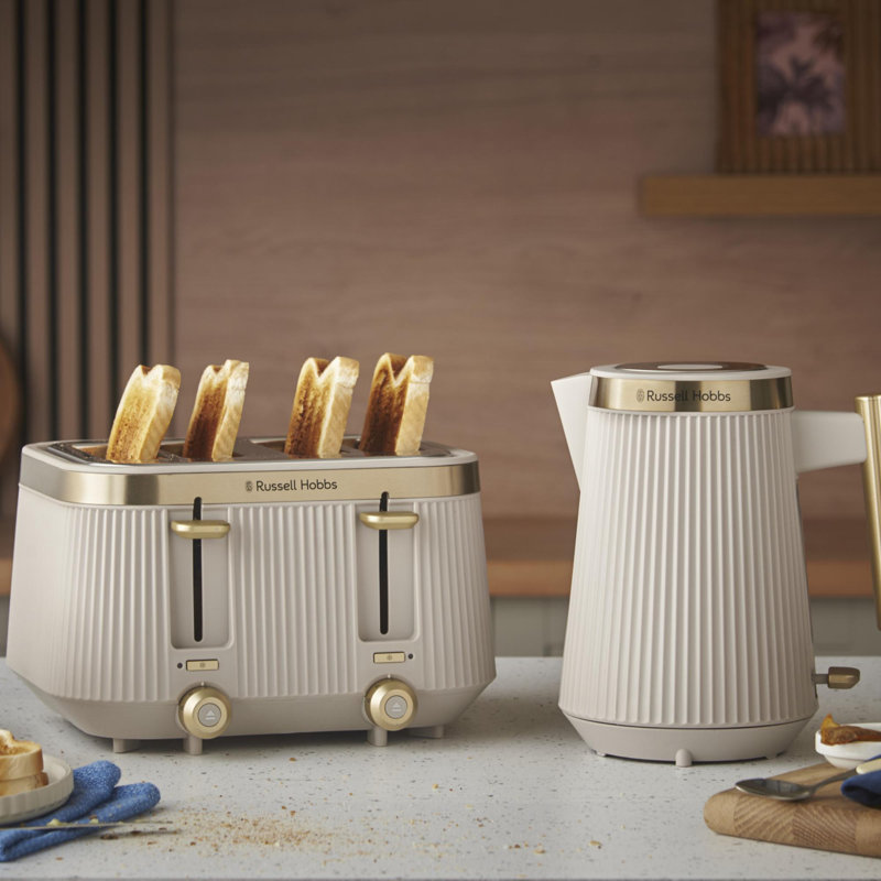Rusell Hobbs Bronte 4 Slice Toaster, Cream