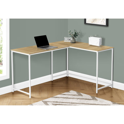 Bureau en forme de L de 58 po pour la conception intérieure de bureau à domicile - Plateforme en stratifié naturel et structure en métal blanc