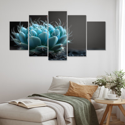 «Green», gris, monochrome, fleur de désert, cactus
