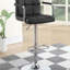 Tabouret de bar réglable noir et chromé avec accoudoirs, rembourrage moelleux et revêtement en similicuir gris pour plus de confort et de style-1295555497